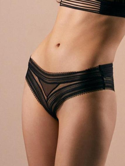 Eloise Tanga aus Netzstoff und Spitze