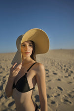 Bild in den Galerie-Viewer laden, Ethel – Brasilianisches Bikini- und Tanga-Set
